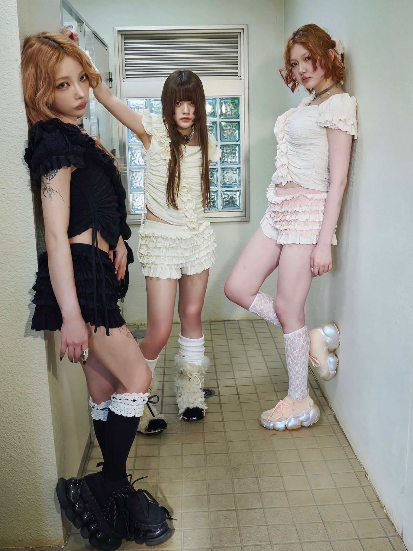 BLACK: ファッション ボリュームアイレットパンツ 白い culttokyo